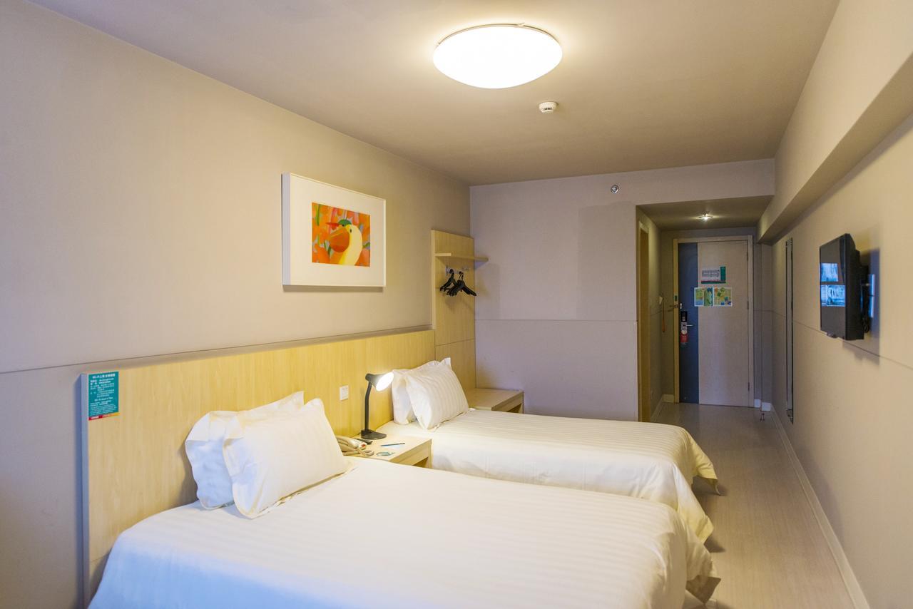 Jinjiang Inn Urumqi Hongqi Road מראה חיצוני תמונה