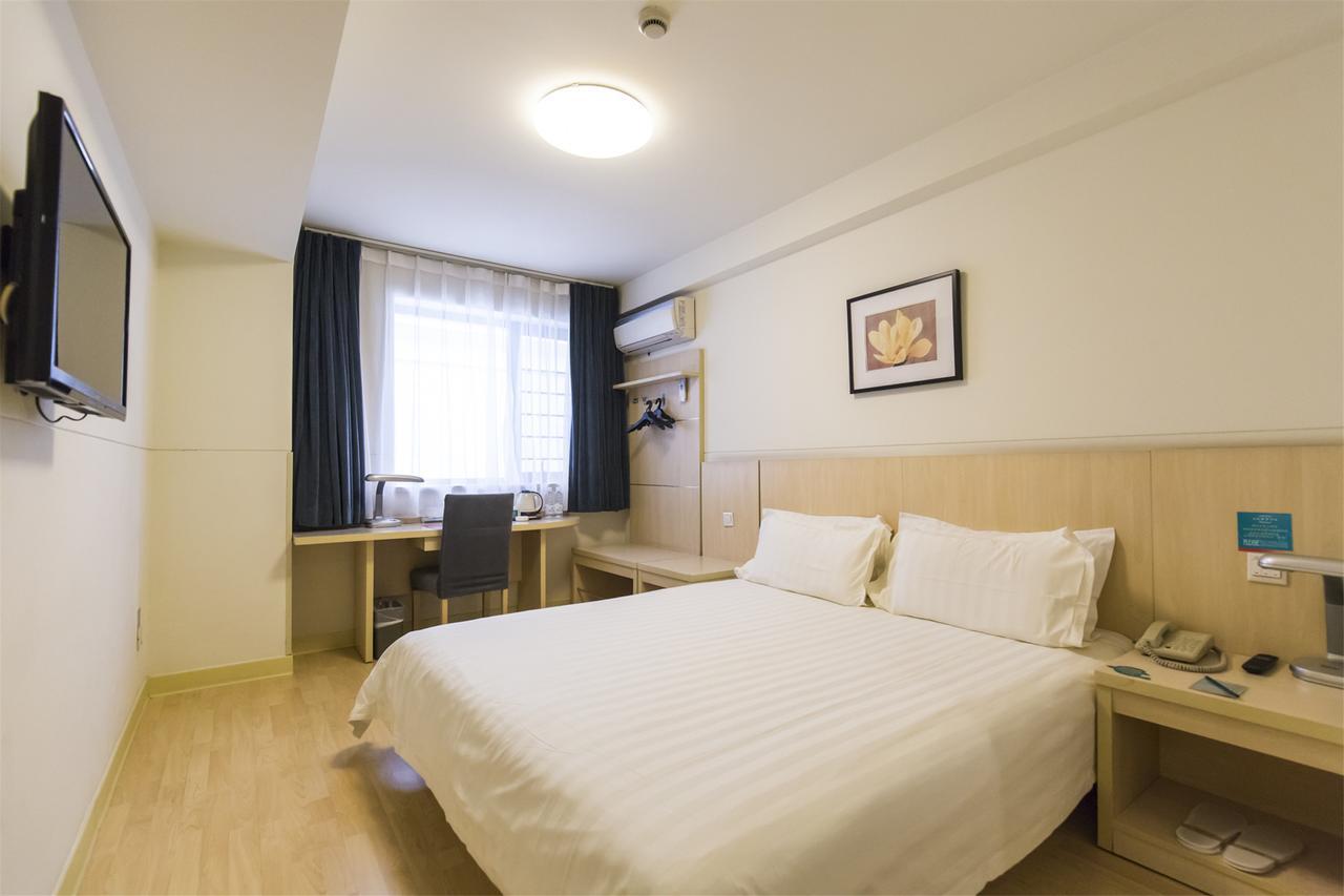 Jinjiang Inn Urumqi Hongqi Road מראה חיצוני תמונה