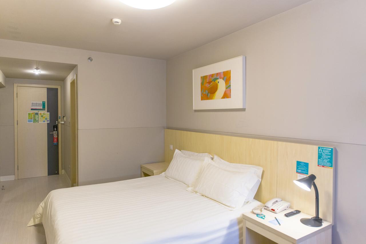 Jinjiang Inn Urumqi Hongqi Road מראה חיצוני תמונה